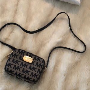Michael Kors Logo Cross Body